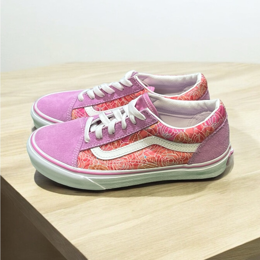 Vans Unisex Kid (Junior) 4 Rose Camo Pink Floral Shoes Size 4 Junior.